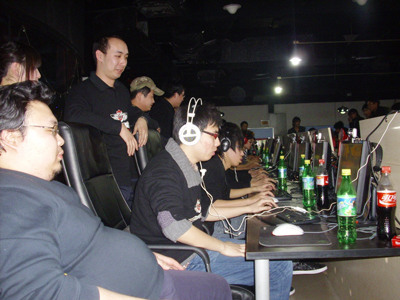 2022LCK夏季总决赛，GEN比分3-0横扫T1夺冠，管泽元狂喜！